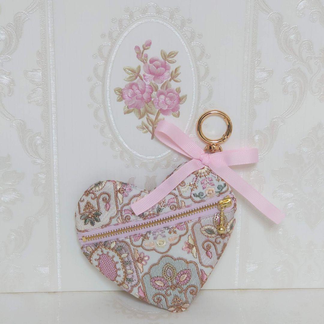 にゃんた様 インド刺繍 ハートポーチハンドメイド