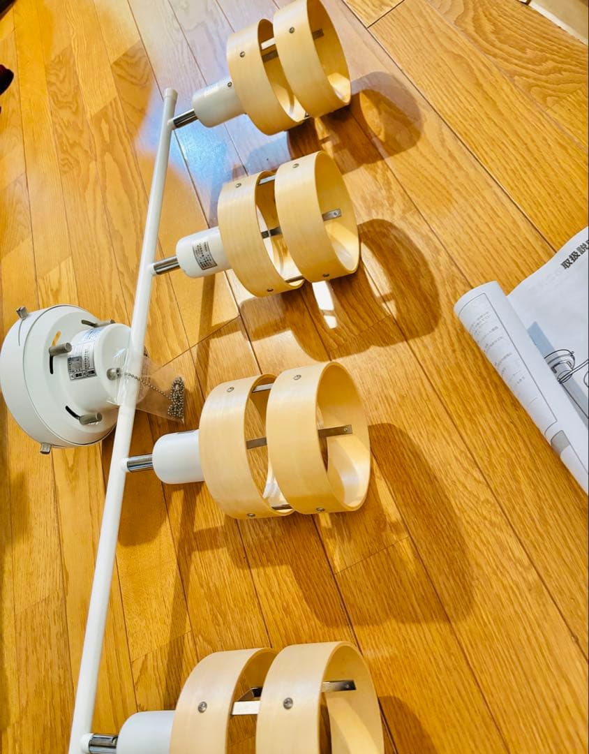 ニトリ　シーリングライト　Nウッドリング　4灯　照明器具