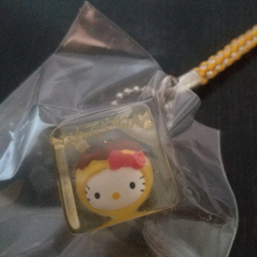 大阪限定 クリアキューブ根付 キティちゃん