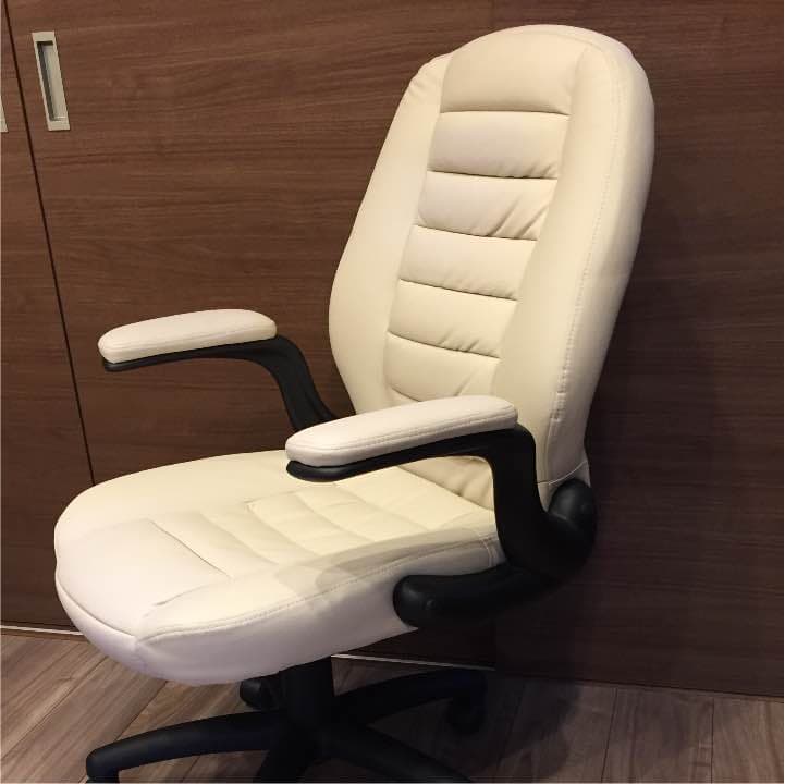 レザー オフィスチェアー