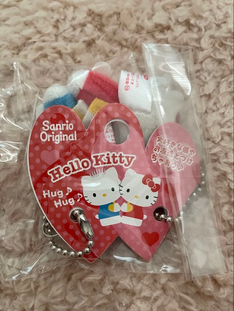 日*1様 ハローキティ ハグ ストラップキーホルダー