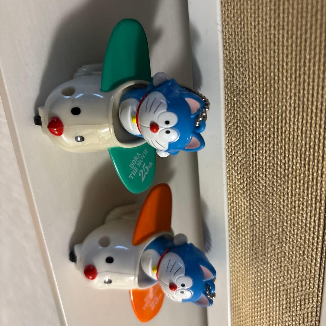 ドラえもん 飛行機型フィギュア 2体セット