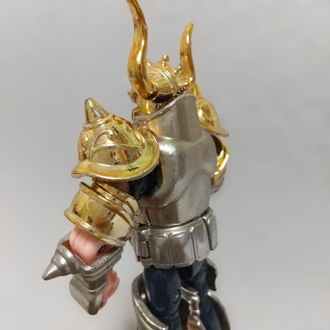 激レア♪聖闘士星矢 アルデバラン 聖衣大系 タウラスクロス BANDAI製