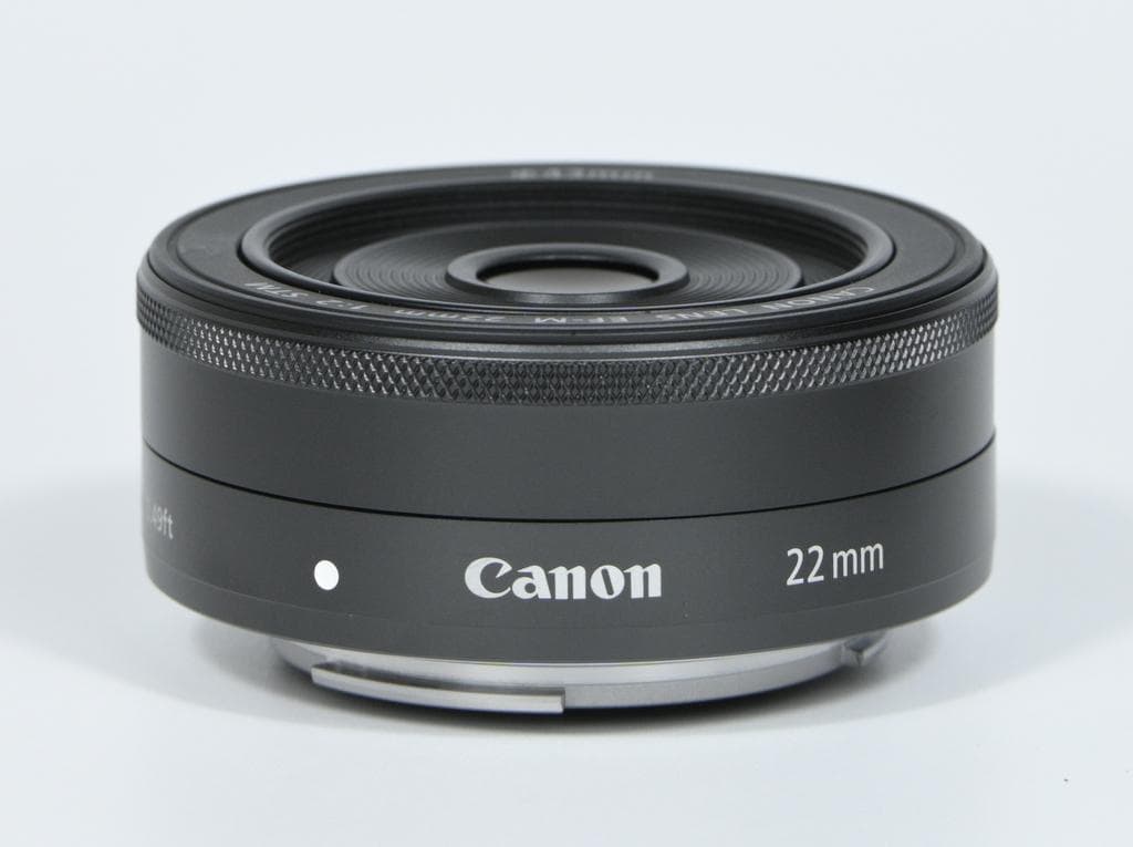 【ほぼ新品】 キヤノン　Canon EOS M100 ダブルレンズキット