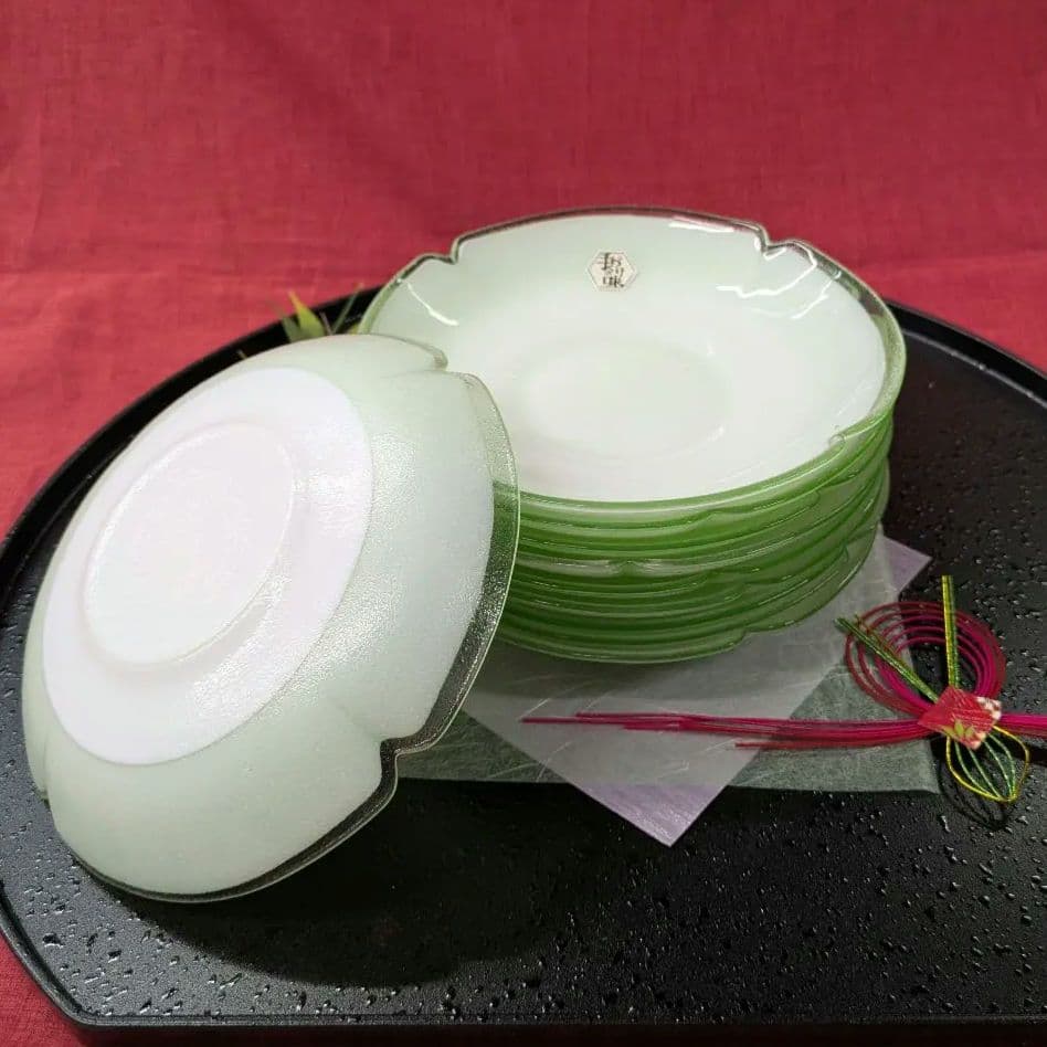 ☘️ 10枚☘️ びいどろ工房　デザート皿　取り皿　江戸硝子　四葉のクローバー