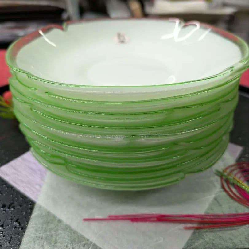 ☘️ 10枚☘️ びいどろ工房　デザート皿　取り皿　江戸硝子　四葉のクローバー