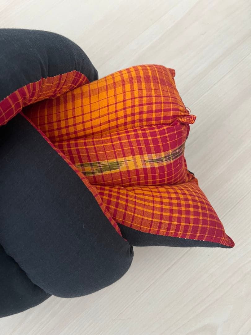 studiotheblueboy musubi クッション