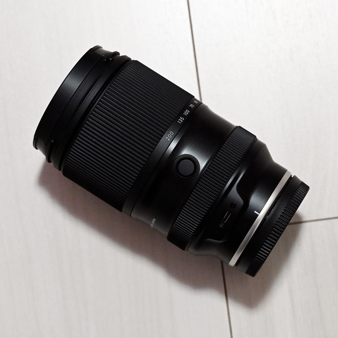 TAMRON 25-200mm F2.8-5.6 Di III VXD ソニーE