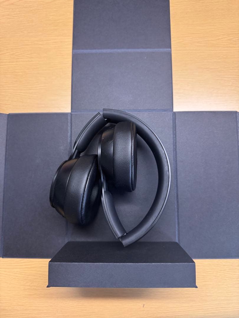 Beats Solo Pro ワイヤレスヘッドフォン ブラック