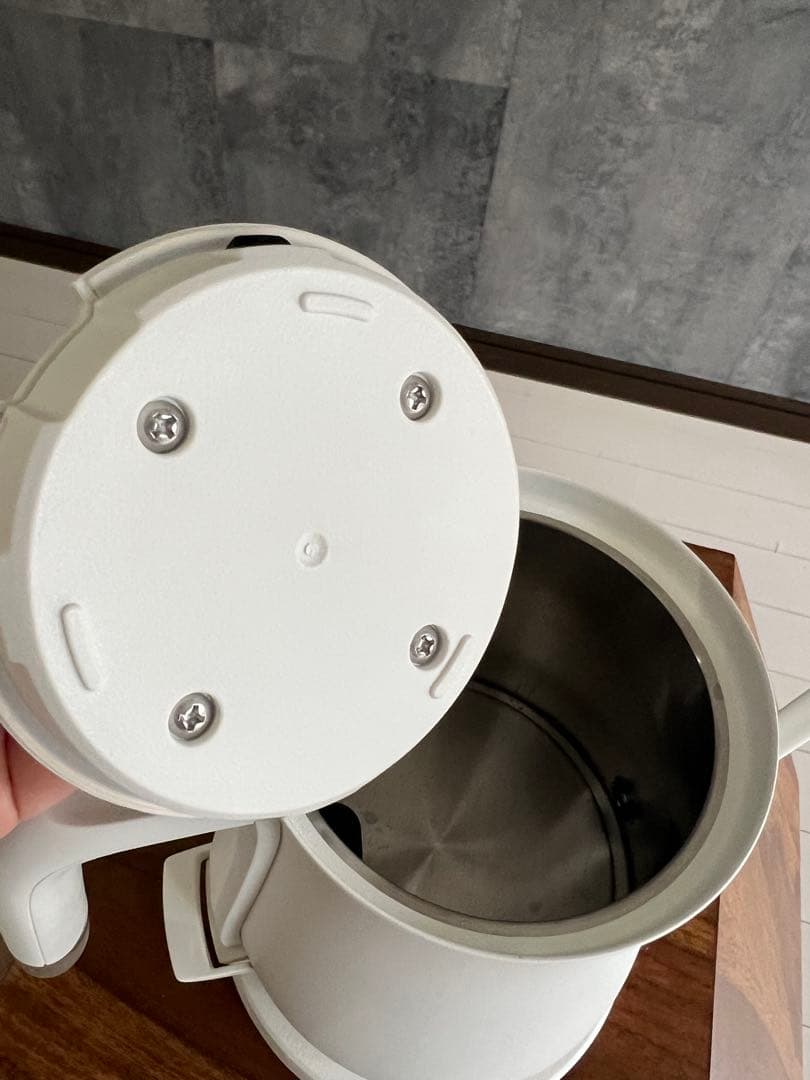 BALMUDA 電気ケトル ホワイト