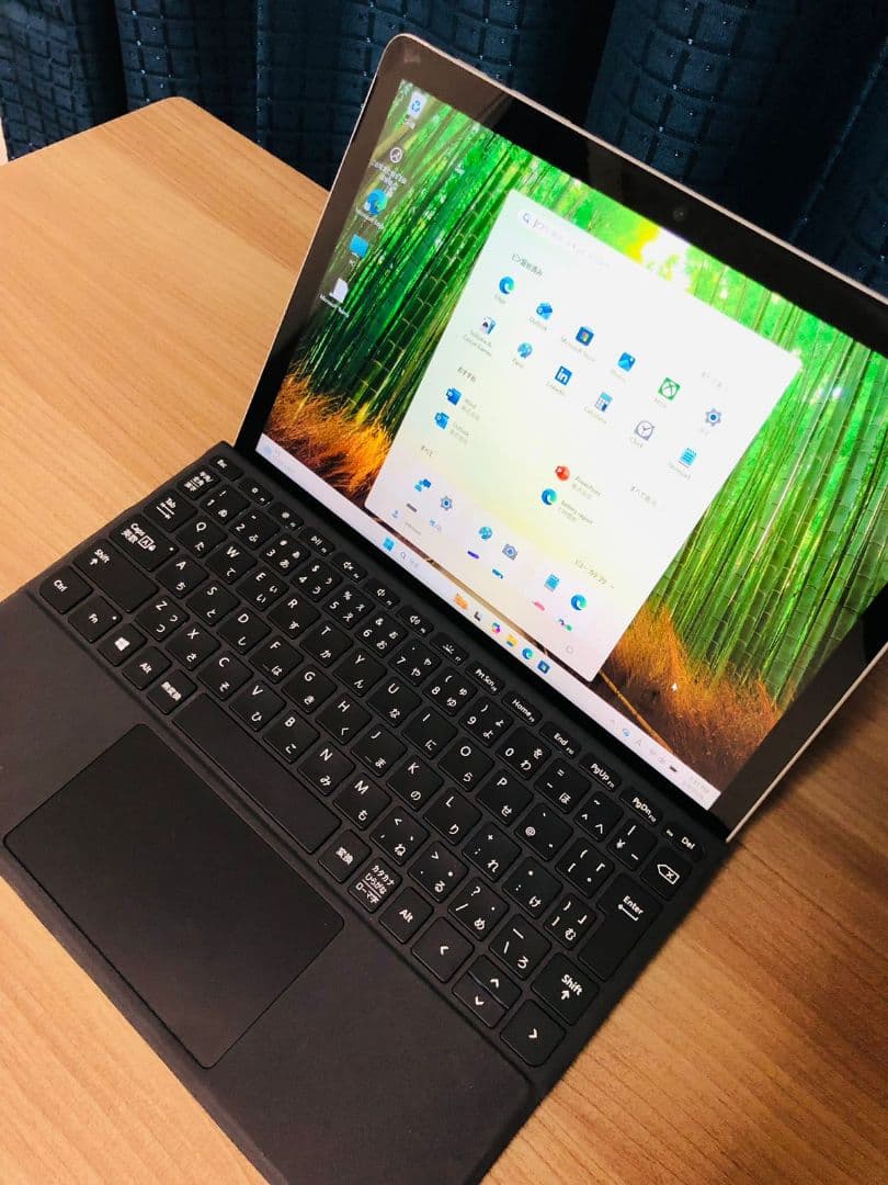 Surface Go 2 128GB/8GB with キーボード