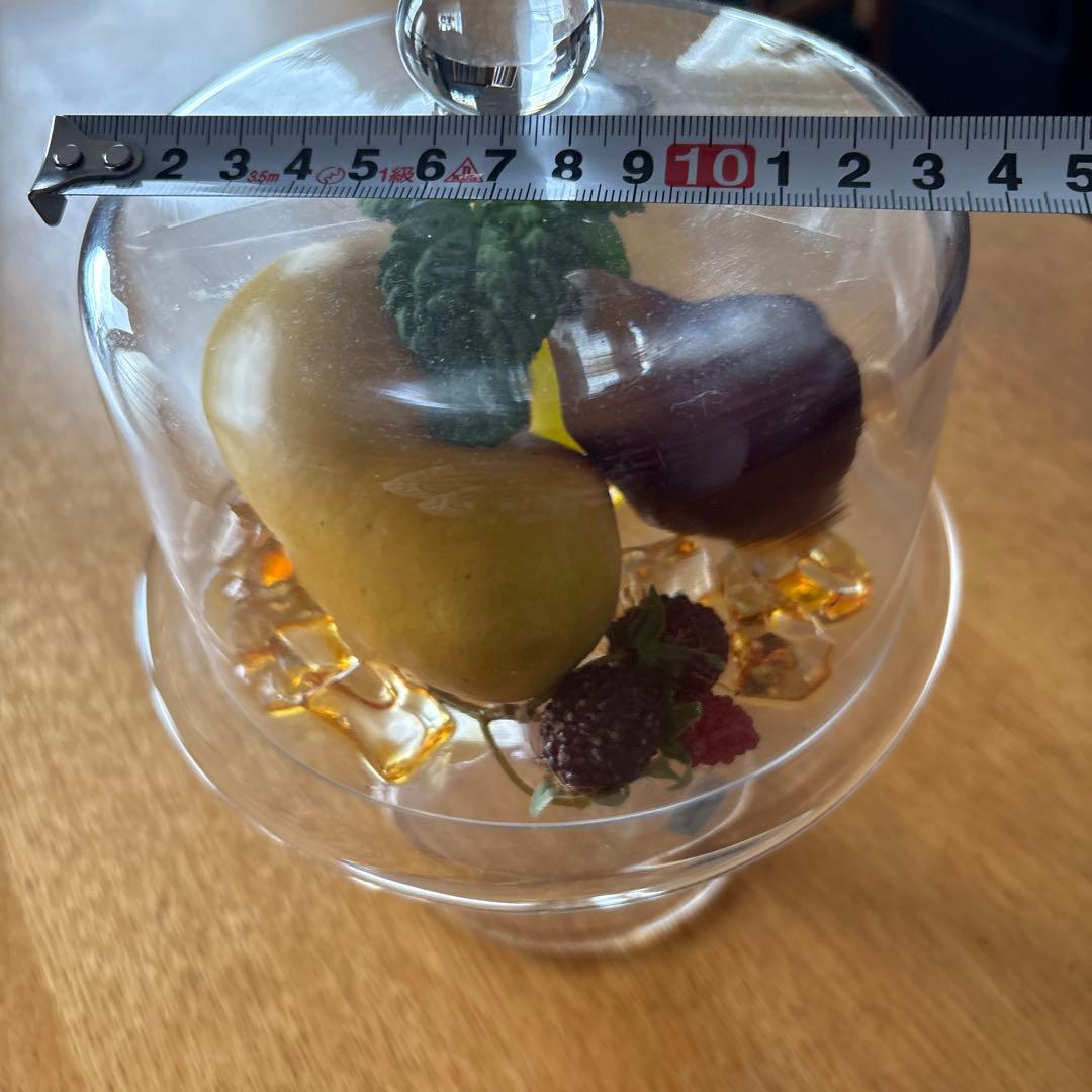 Emile Henry ガラスドーム付きフルーツディスプレイ