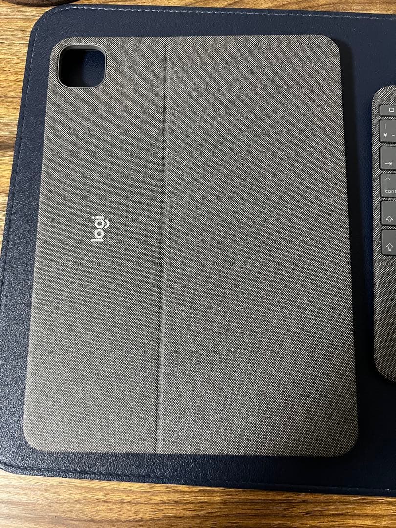 Logicool Combo Touch iPad Pro 11インチ
