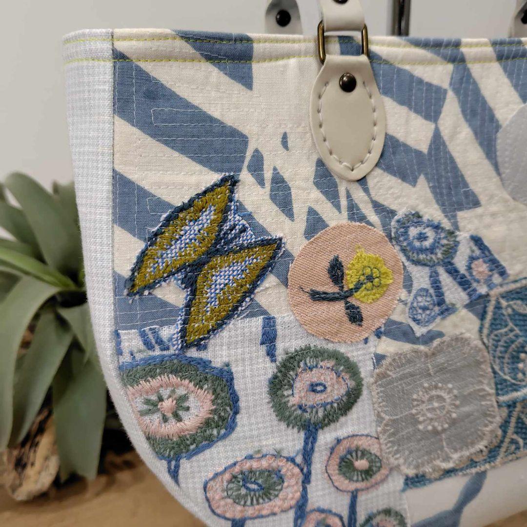 ゆ*ま様 ミナペルホネン /pathちょうちょスカイフラワー/底丸トート