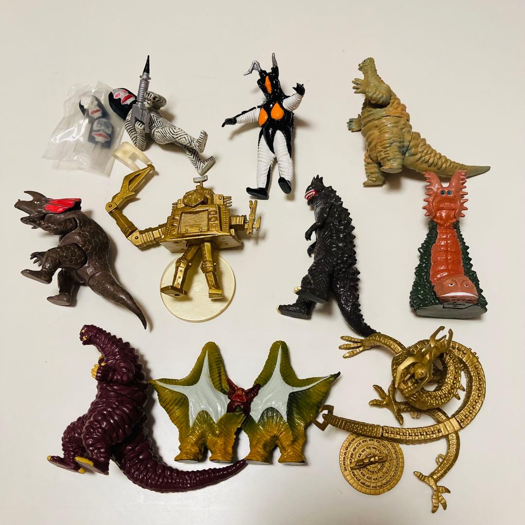 ガシャポン✳️ウルトラマン『HG 怪獣シリーズ ガチャフィギュア 10個セット』