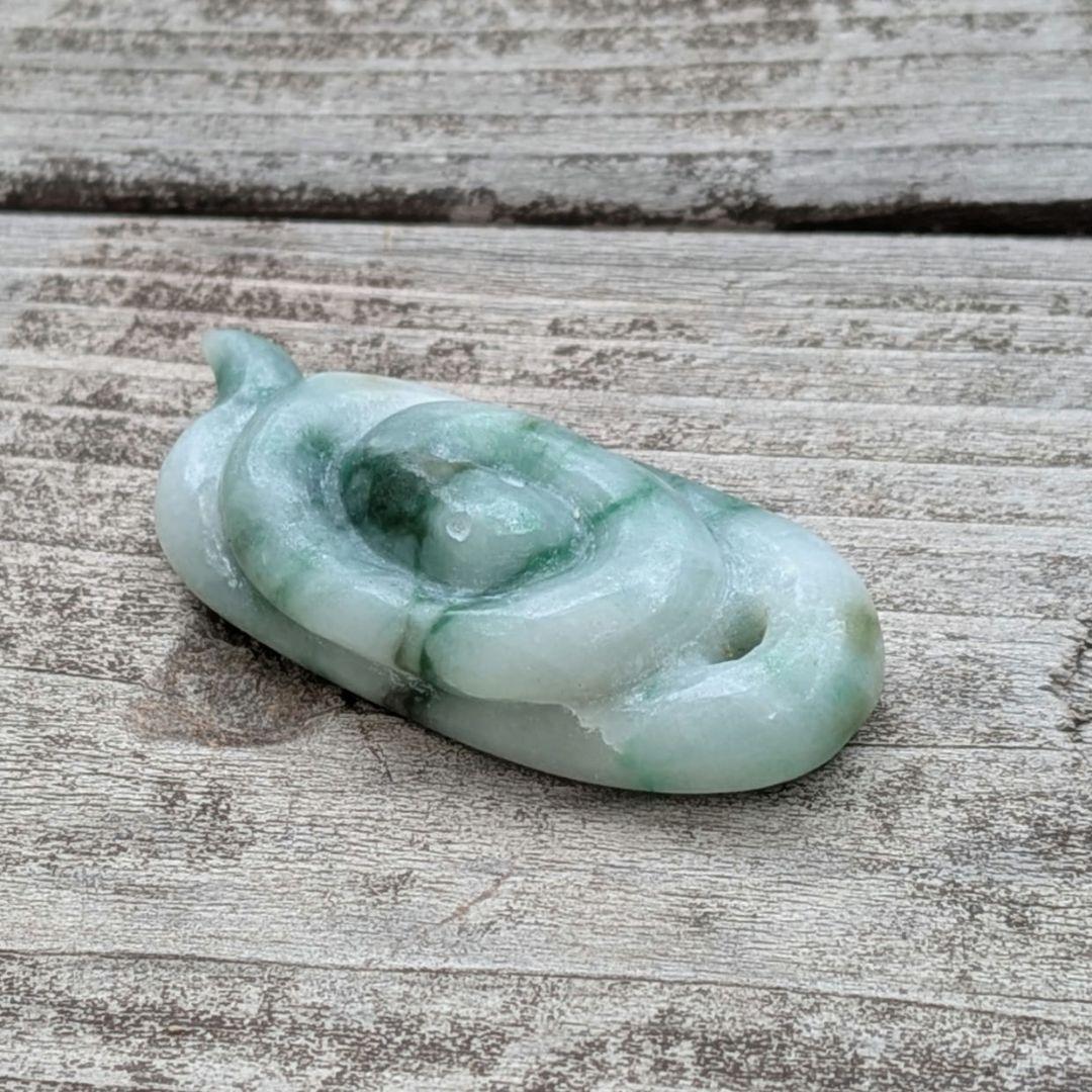 ハンドメイドの糸魚川翡翠ネックレス　蛇