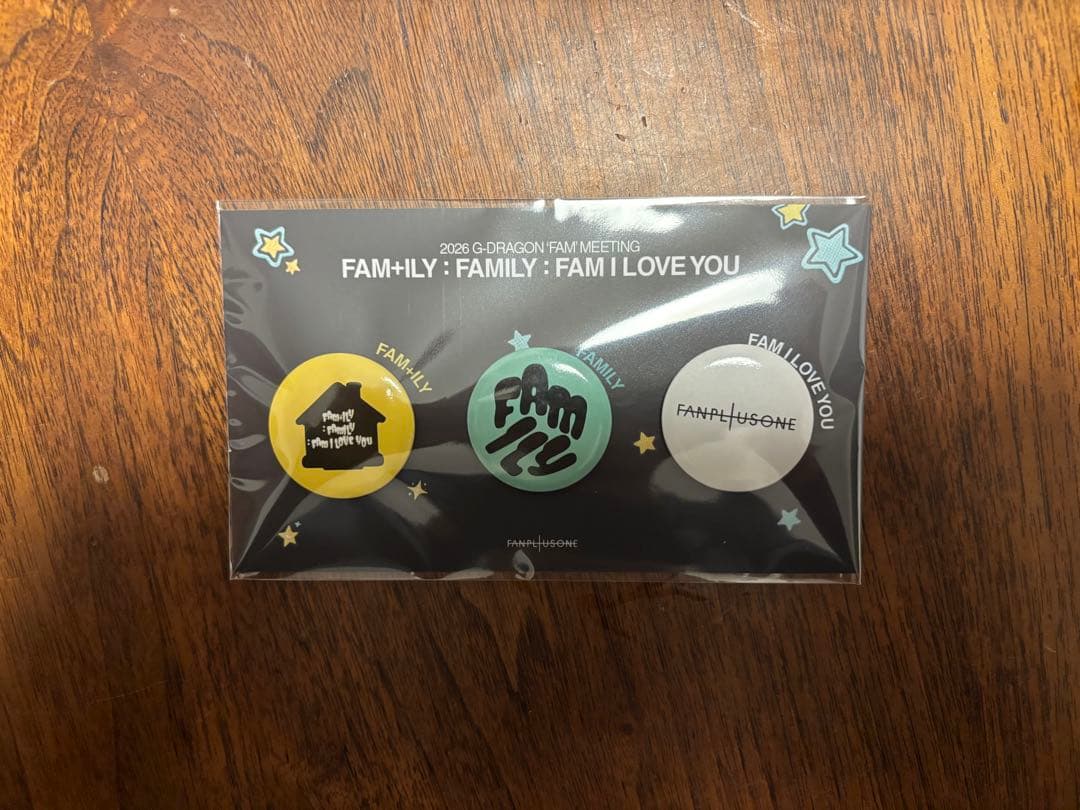 格安！未開封フーディー ZIP-UP ブラック　GD FAM 特典缶バッジ付き