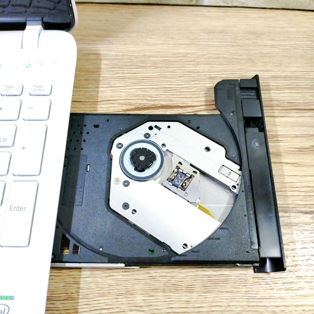 人気のVAIO❣️初期設定済みですぐ使える薄型ノートパソコン✨️大容量カメラ付き