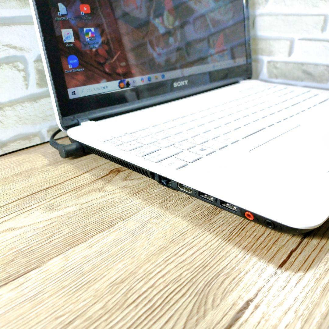 人気のVAIO❣️初期設定済みですぐ使える薄型ノートパソコン✨️大容量カメラ付き