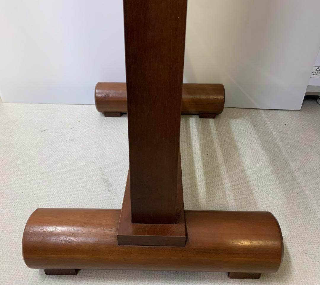 大塚家具工業の木製スタンドミラー ロゴマーク付き