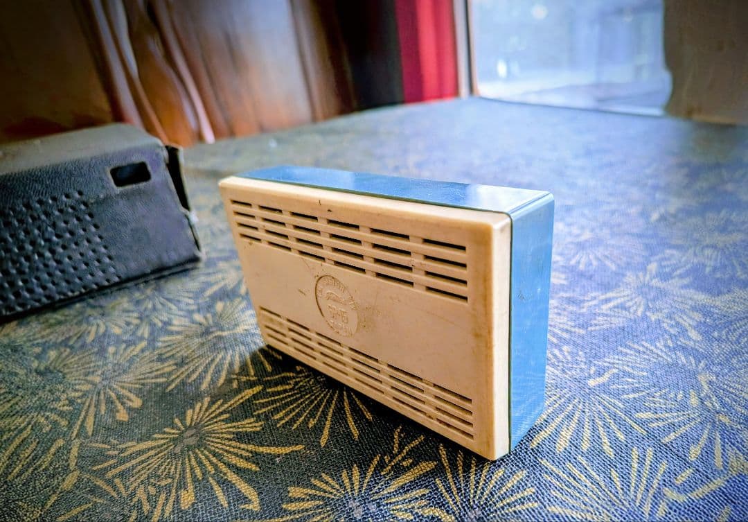 昭和レトロ　東芝　トランジスタラジオ GP-15　動作品　動画あり