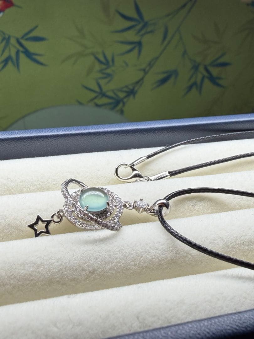 個性的‼️天然本翡翠　クリスタル種S925氷藍水宇宙デザインネックレストップ