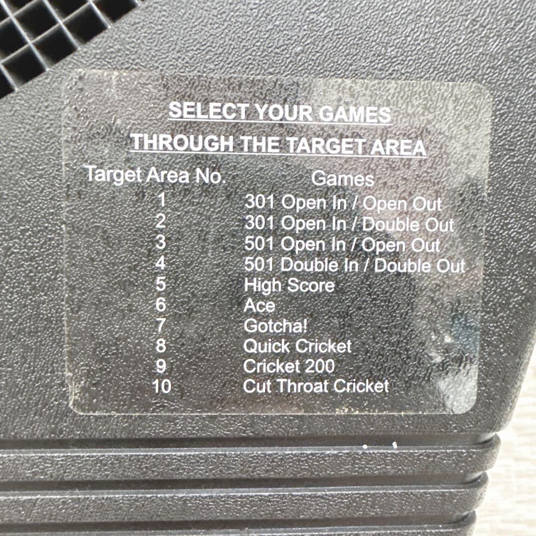 ダーツボード 電子ダーツボード 4人プレイ 電池式 ダーツ付き