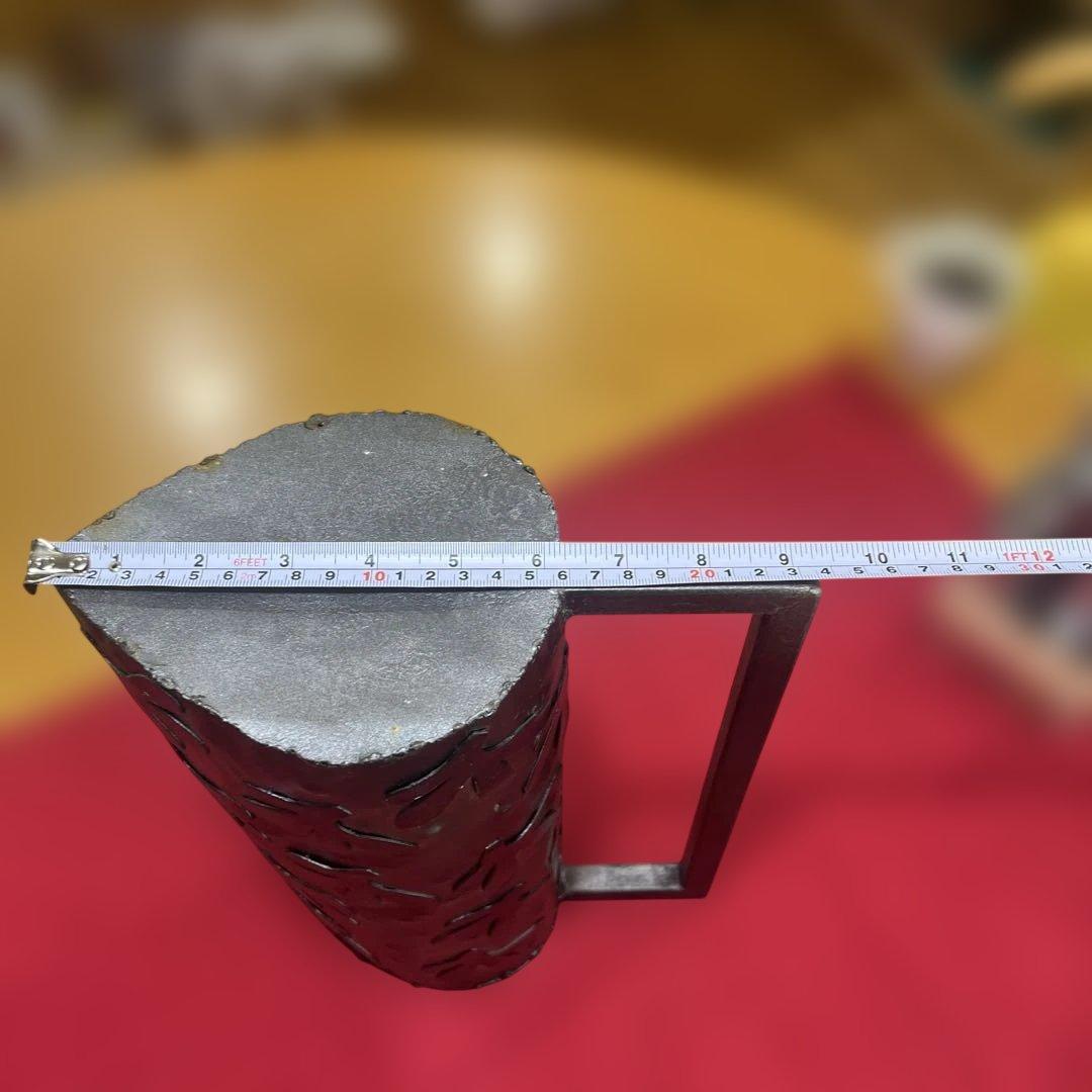 フローラルカットアウト金属花瓶