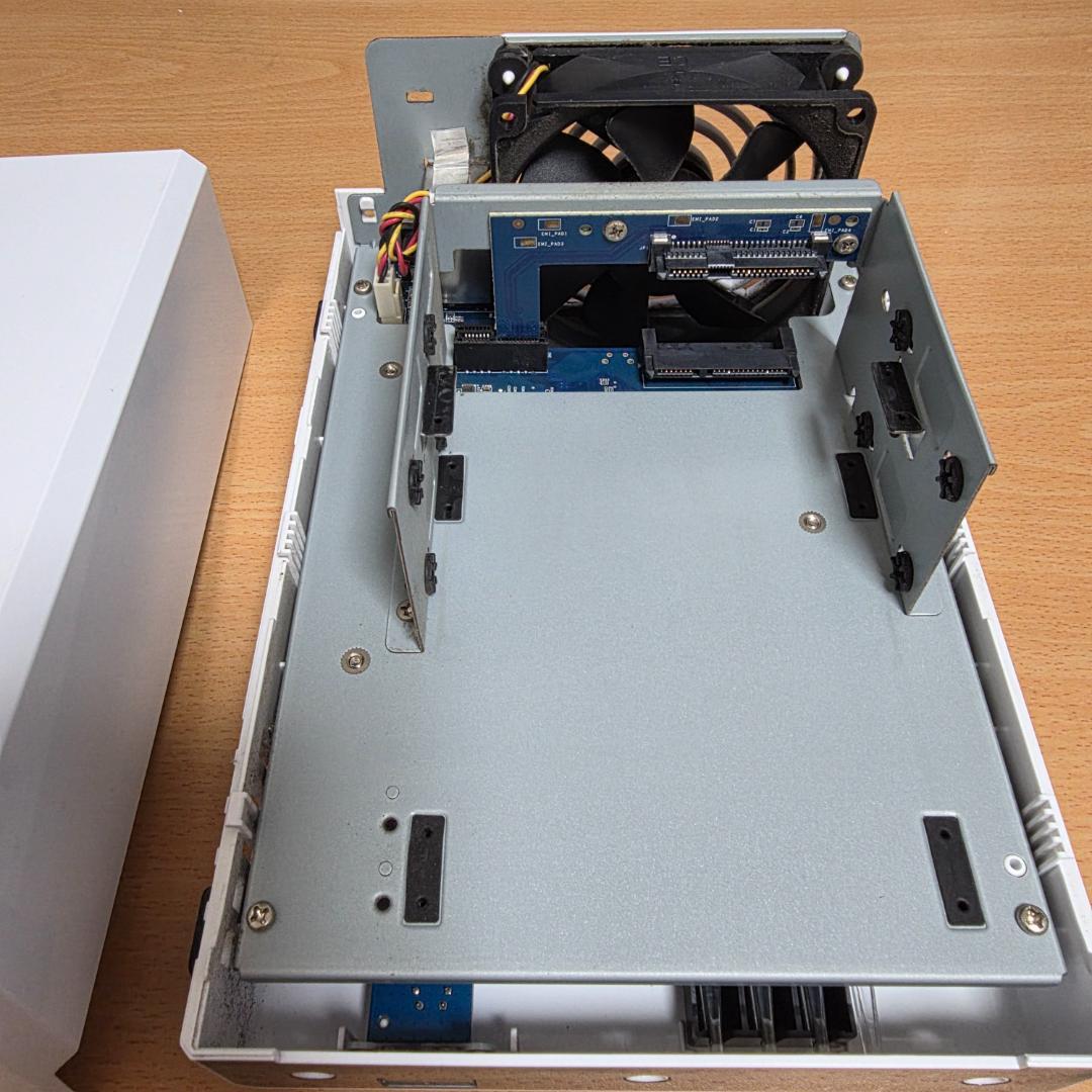 中古NAS　Synology DS220j/JP　本体のみ