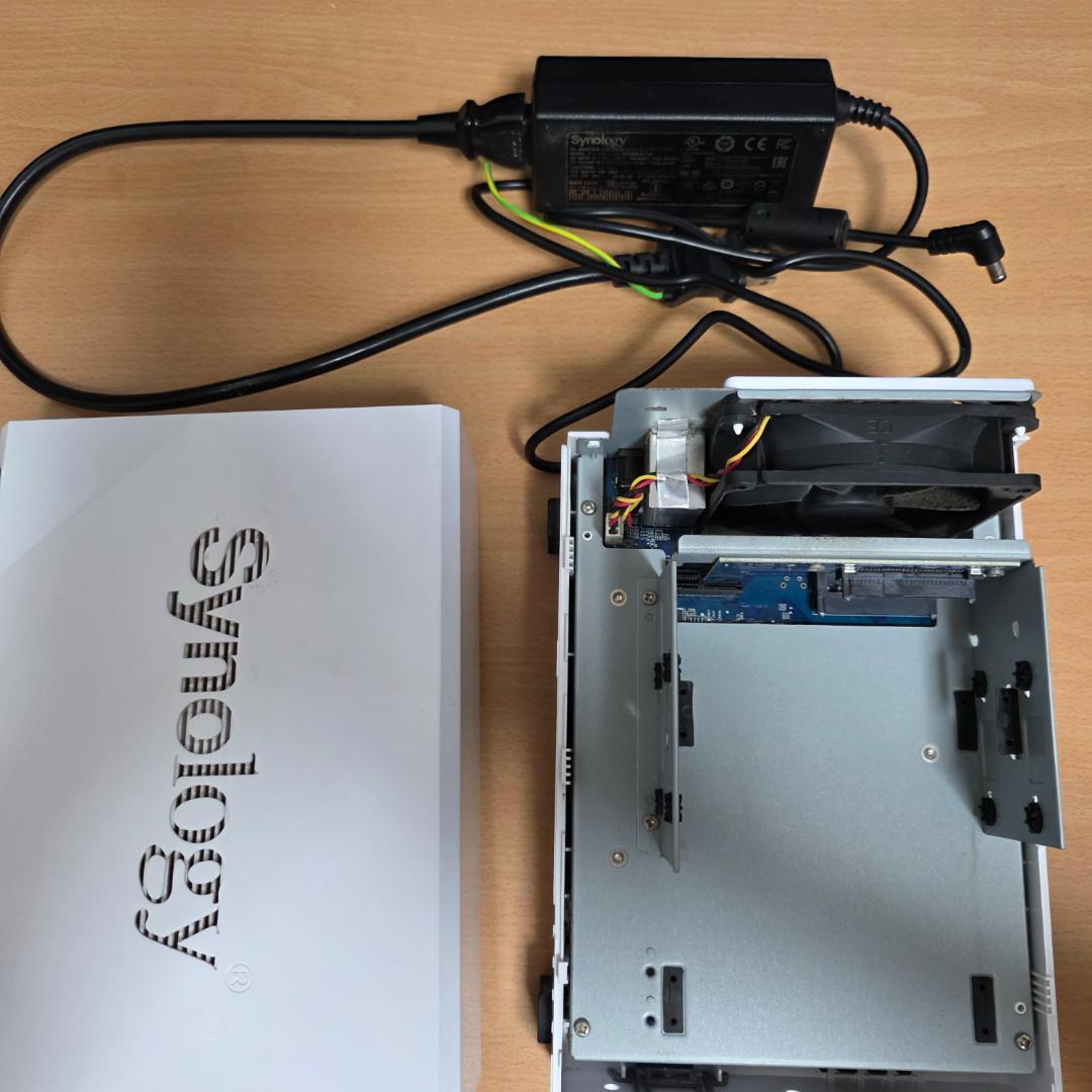 中古NAS　Synology DS220j/JP　本体のみ