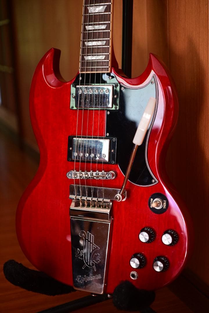 ギター EPIPHONE SG Standard 61 Maestro Vibrola