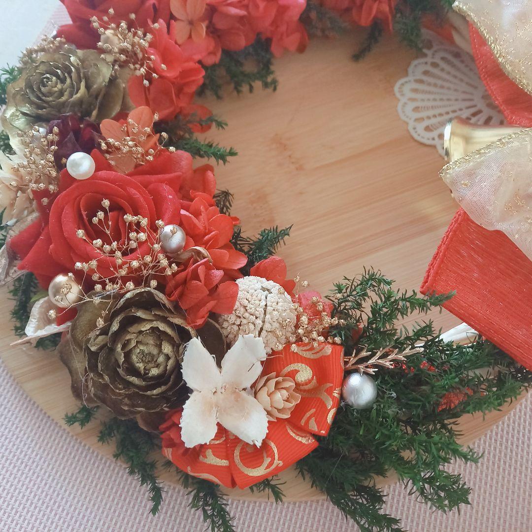 No145 ２種のバラと木の実とリンリンクリスマスリース❁*。2024