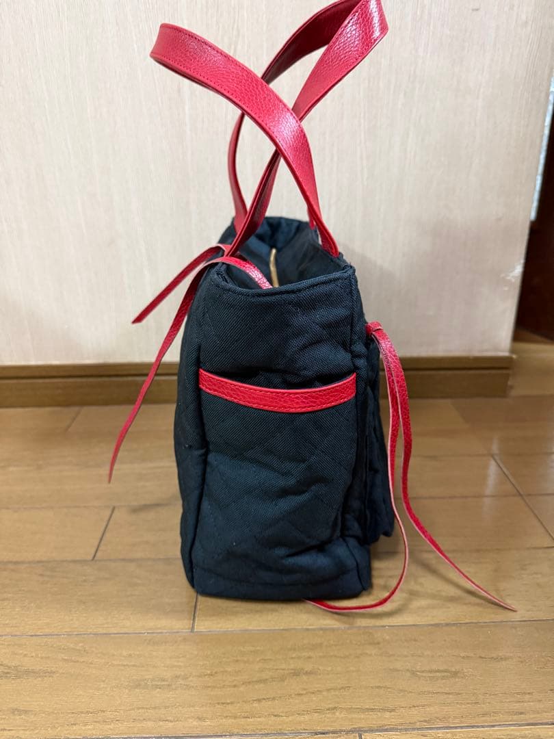 MZ. Wallace エムジーウォレス　キルティング黒赤 トート