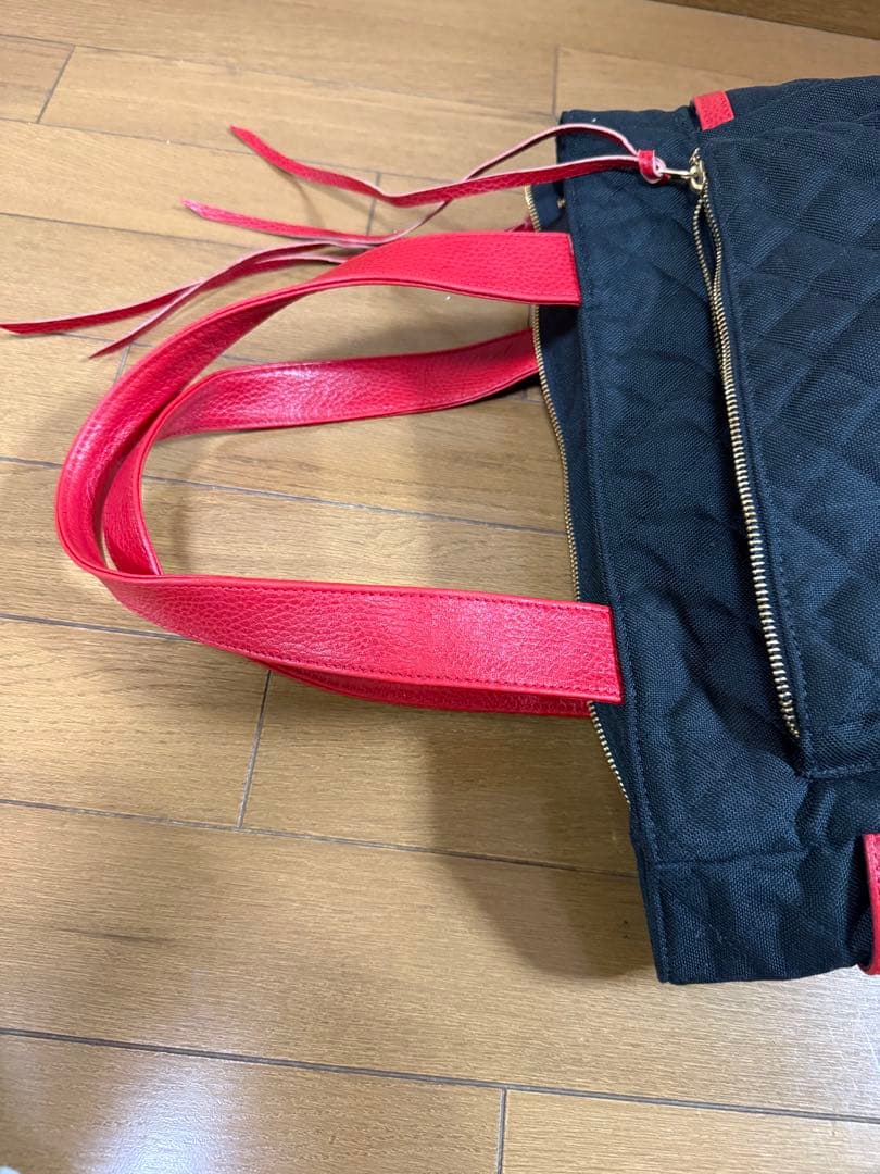 MZ. Wallace エムジーウォレス　キルティング黒赤 トート