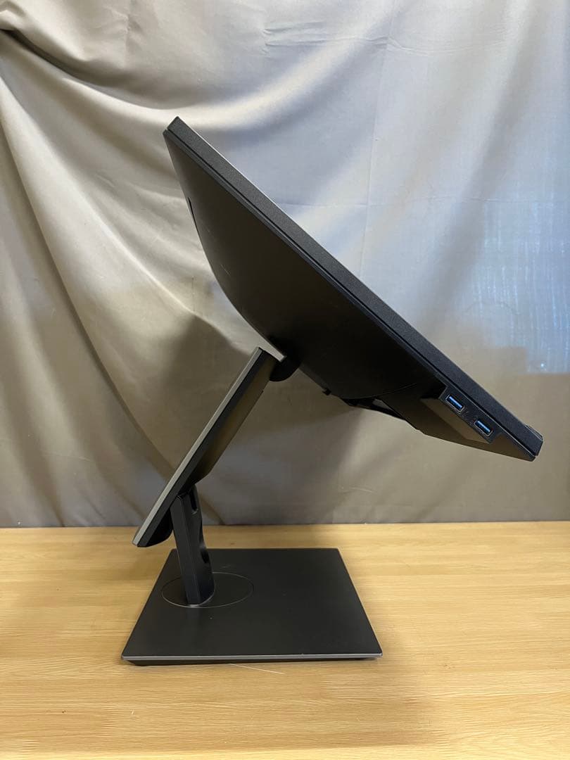 Dell P2418HT 24インチモニター マルチタッチパネル　モニター　2点