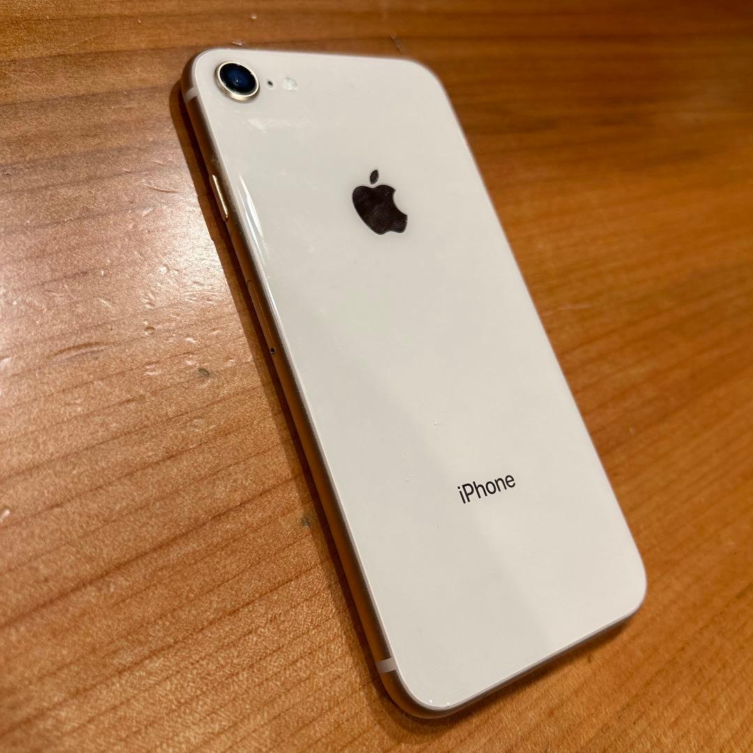 iPhone 8 64G SIMフリー