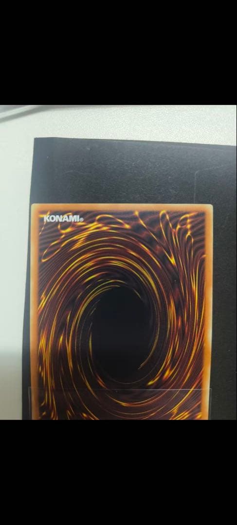 遊戯王 極美品 マジシャン　グランドマスターレア アジア 082/100A