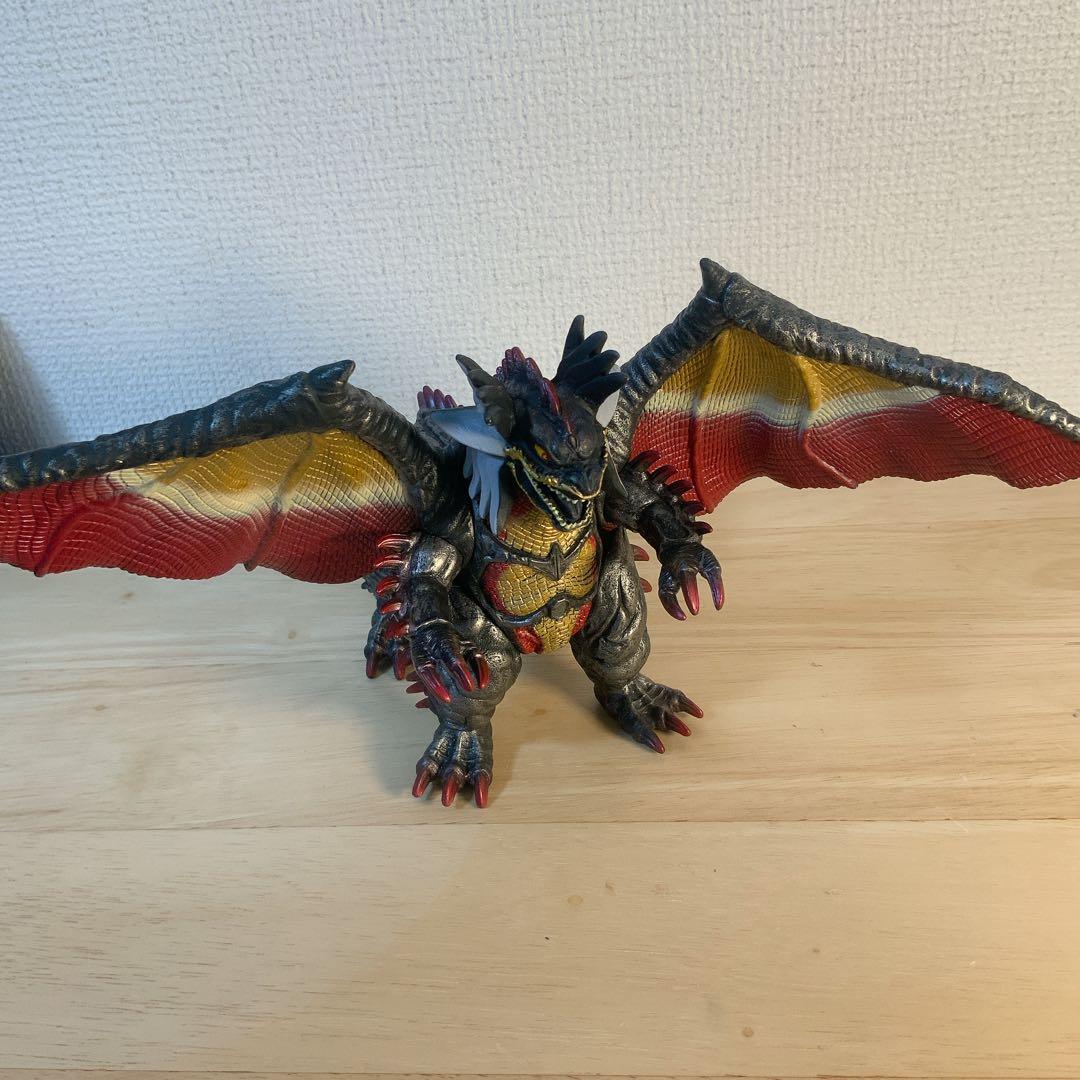 中古美品：レアソフビ・ウルトラ怪獣シリーズ9体のまとめ売り