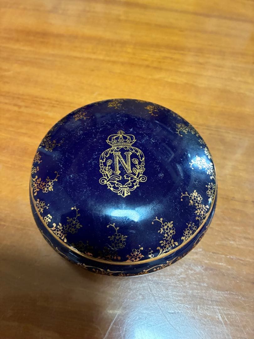 【希少2点セット】リモージュ焼 22金彩 小物入れ＆アッシュトレイ フランス製