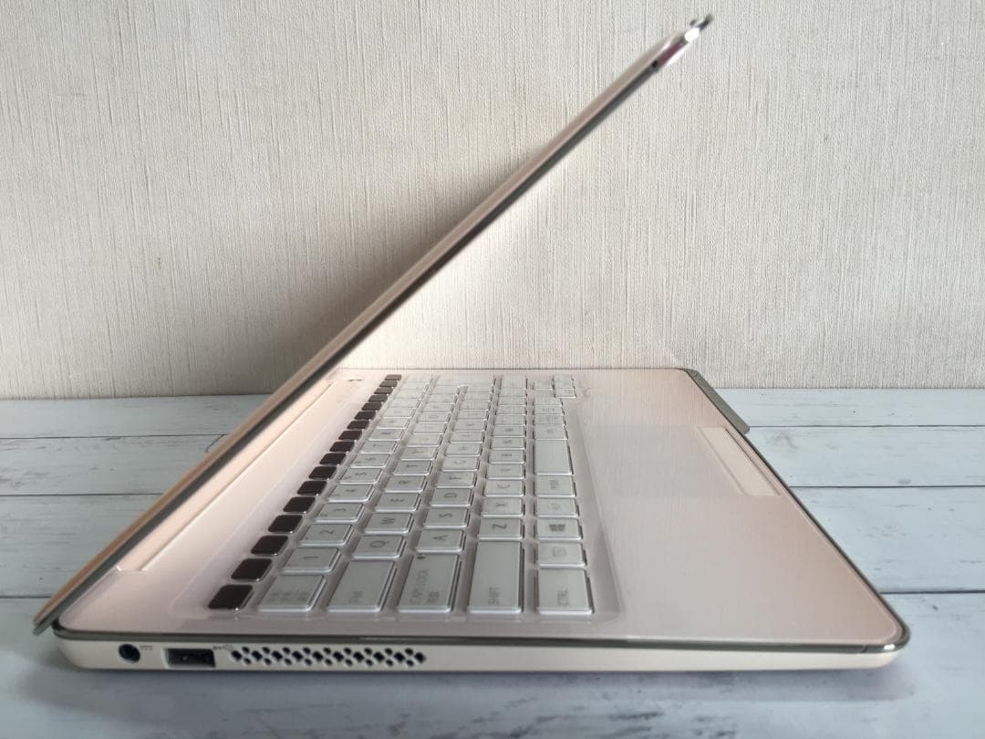 LIFEBOOK CH55/J 13.3型/SSD/Office2024/Win