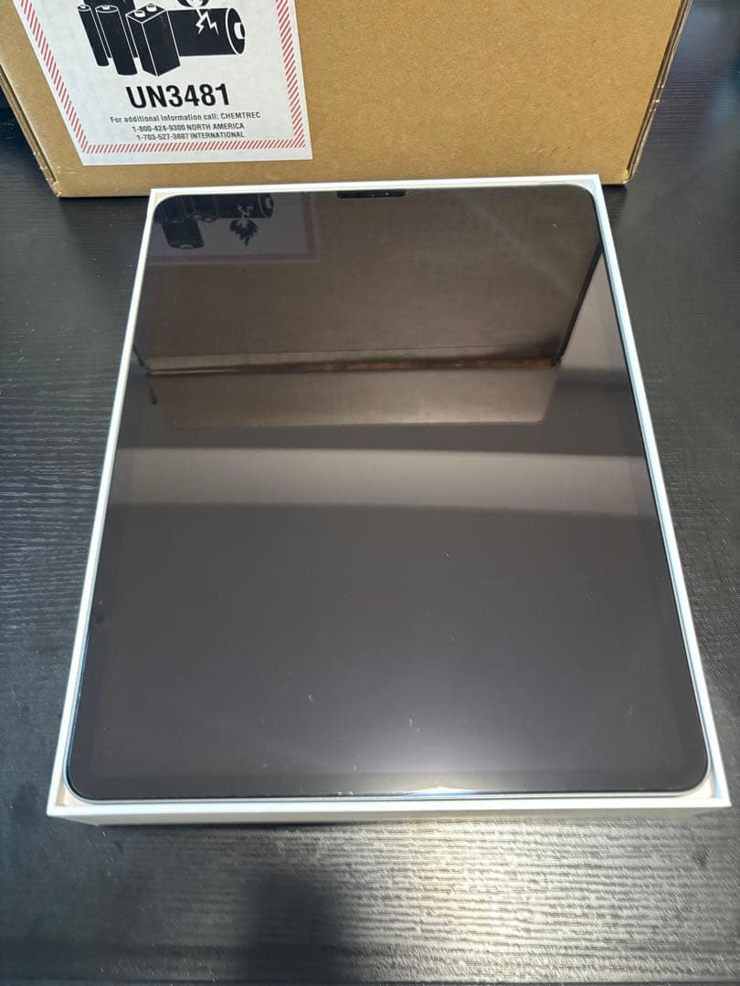 iPad Pro 12.9インチ スペースグレー第4世代256G wi-fモデル