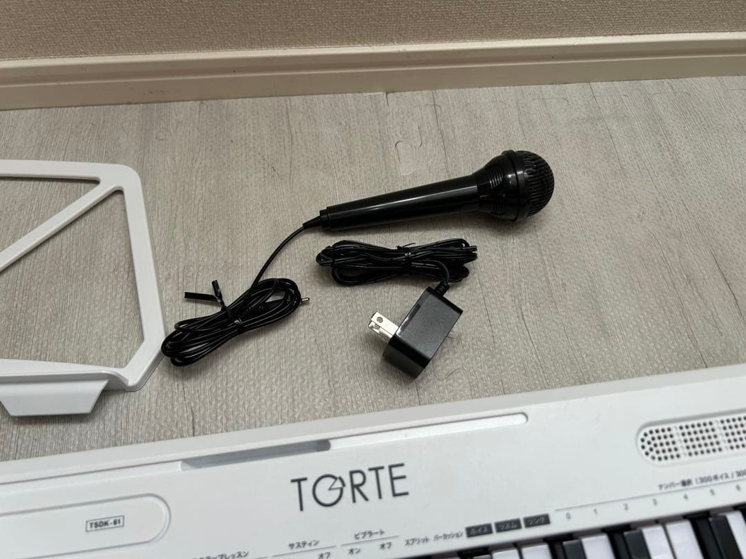 TORTE 電子キーボード 61鍵盤 TSDK-61 300ボイス