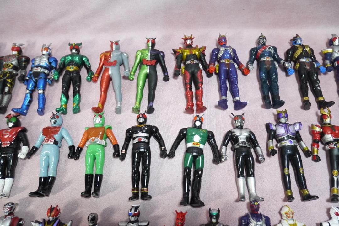 仮面ライダー　ミニソフビ　99体