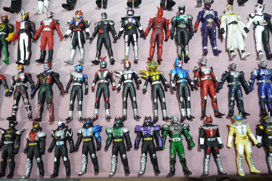 仮面ライダー　ミニソフビ　99体