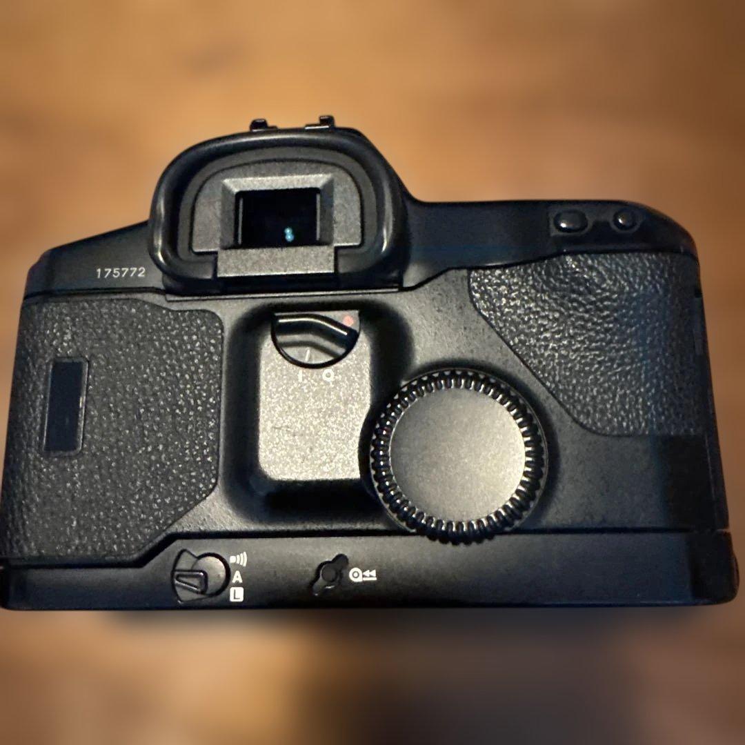 Canon EOS-1N フィルム一眼レフカメラ