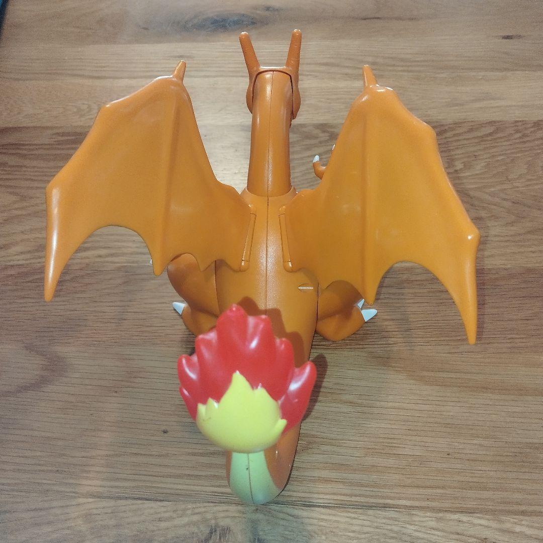 ポケモンアクション　フィギュア　リザードン　音が鳴る 光る 平成レトロ