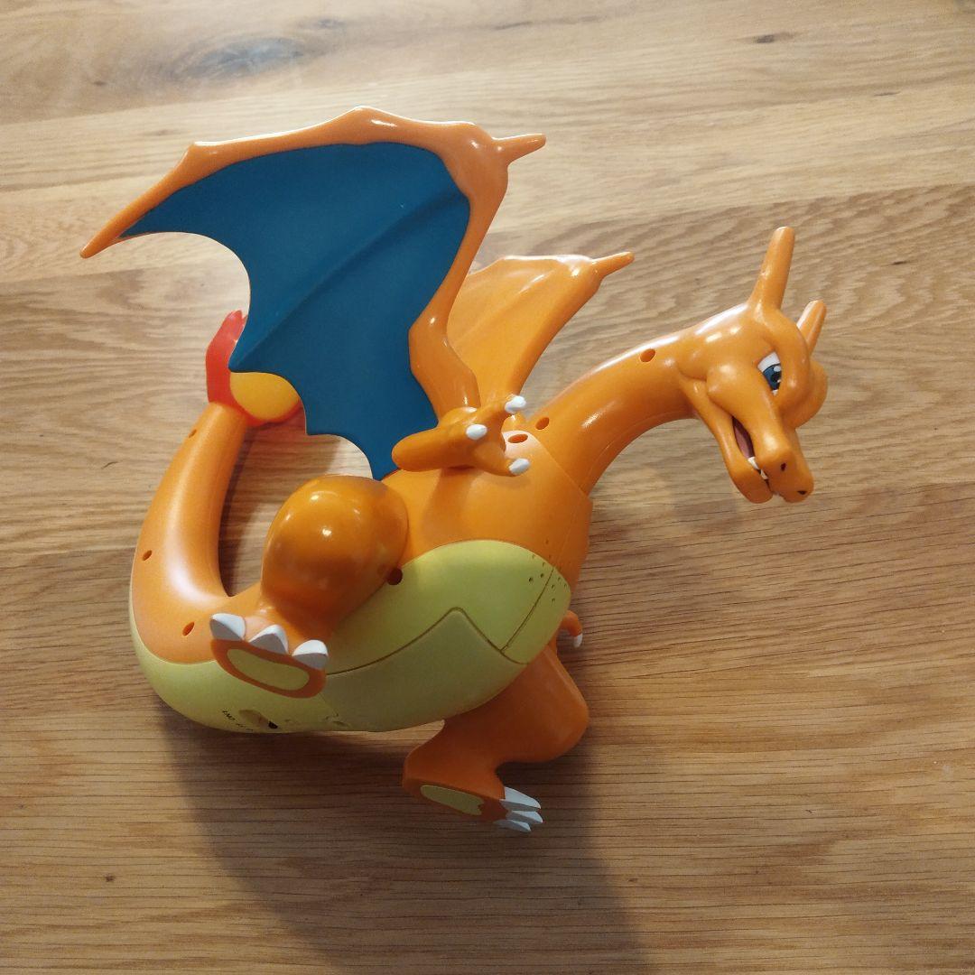 ポケモンアクション　フィギュア　リザードン　音が鳴る 光る 平成レトロ