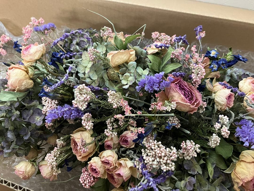 結婚式　メインテーブルフラワー　ドライフラワー　高砂　装飾　装花