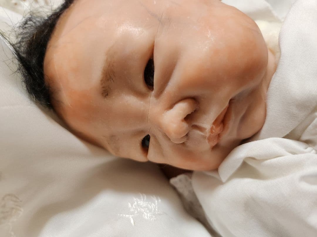 3日迄☆価格　リボーンドール　樹脂粘土ベビー　創作人形　アートドール(難あり)