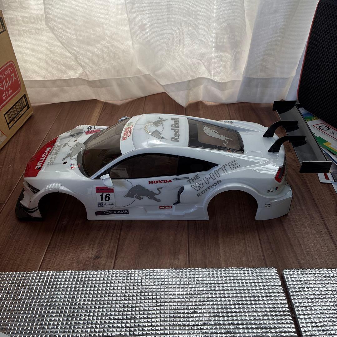 1/10 ホンダNSX-GT レッドブルホワイトエディション